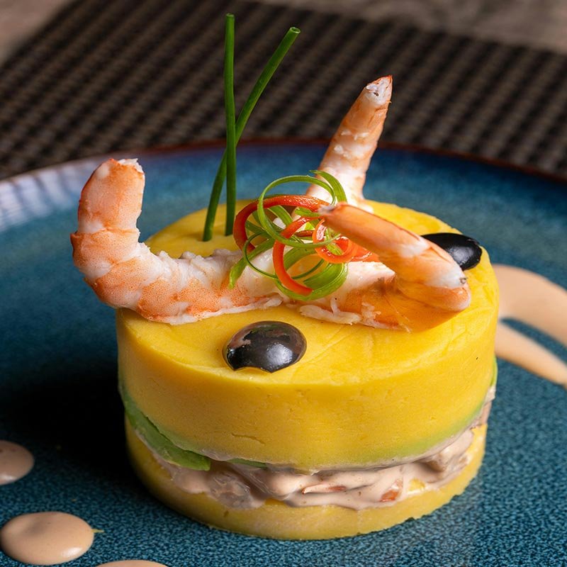 CAUSA LIMEÑA DE POLLO O ATÚN