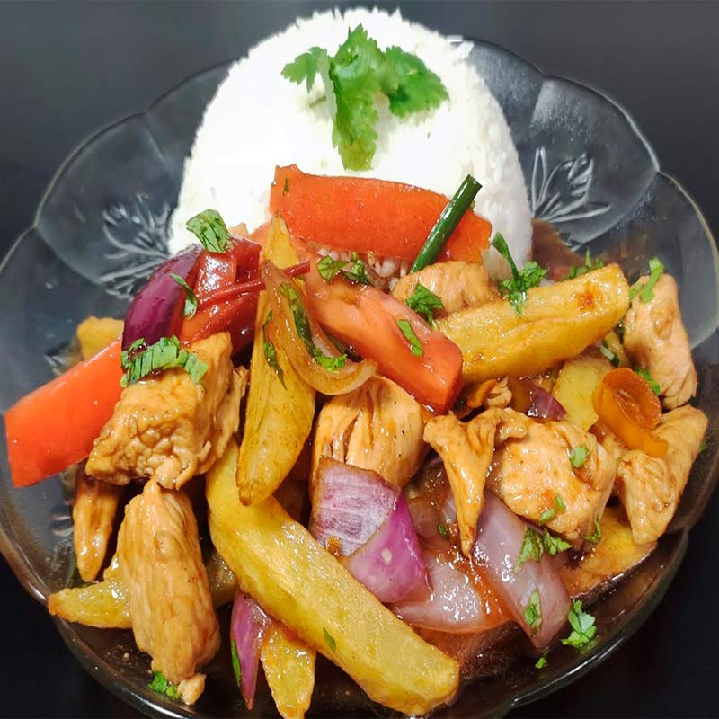 SALTADO DE POLLO